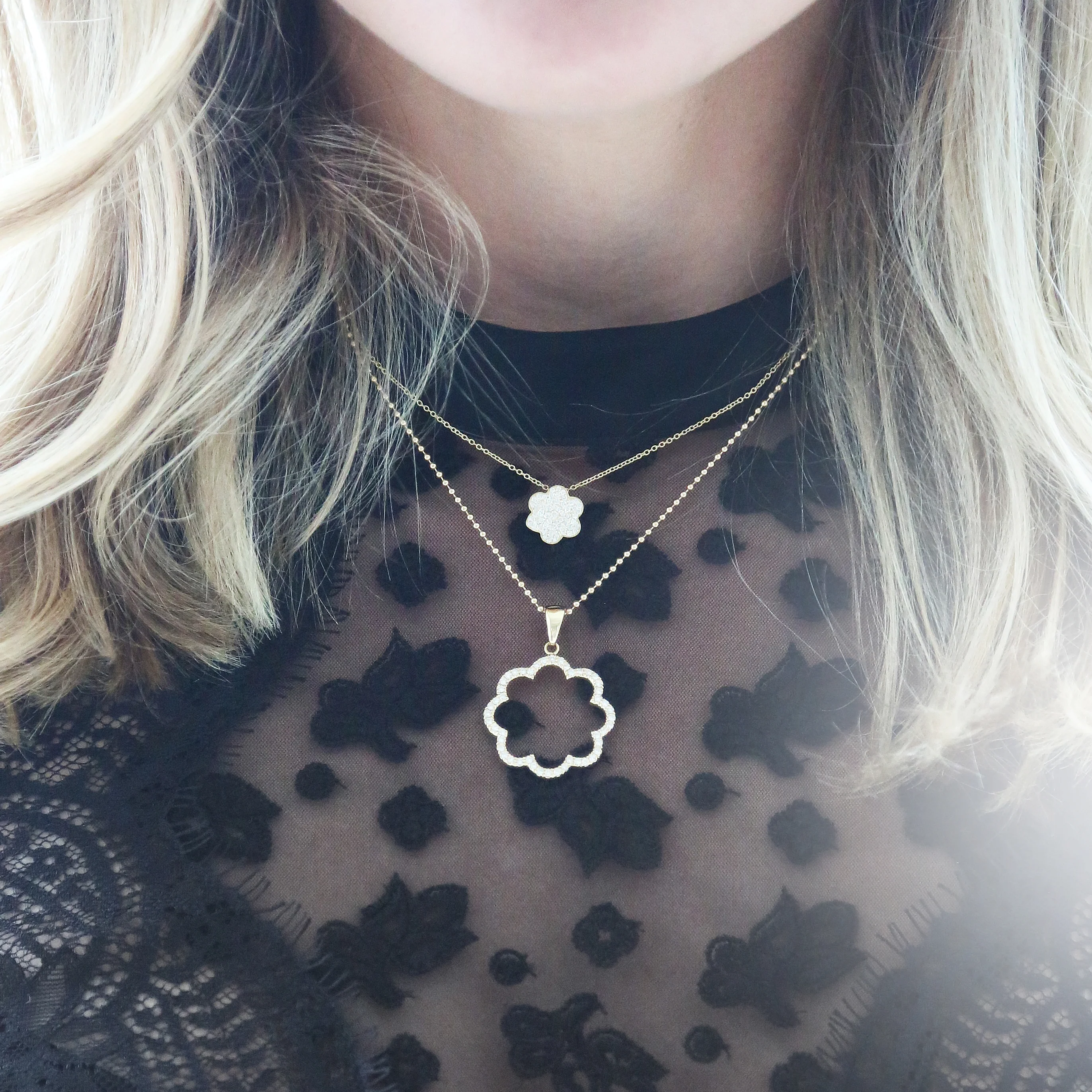 Gold 18" Beaded Chain - Image 3