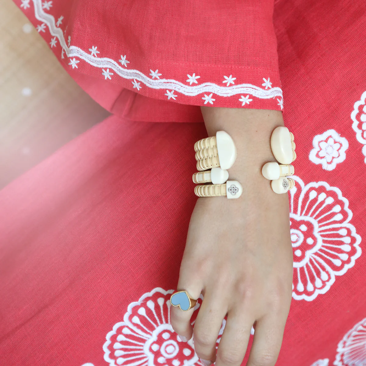 Heart Pinky Ring - Bi Color Agate - Image 3
