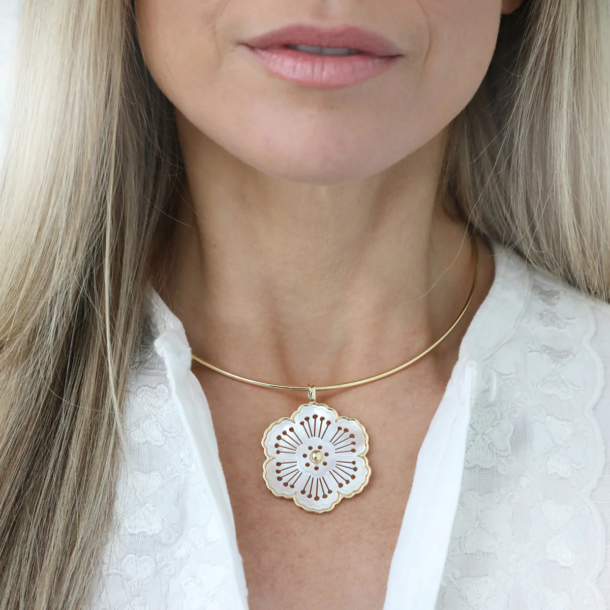 Marguerite Pendant - Image 2