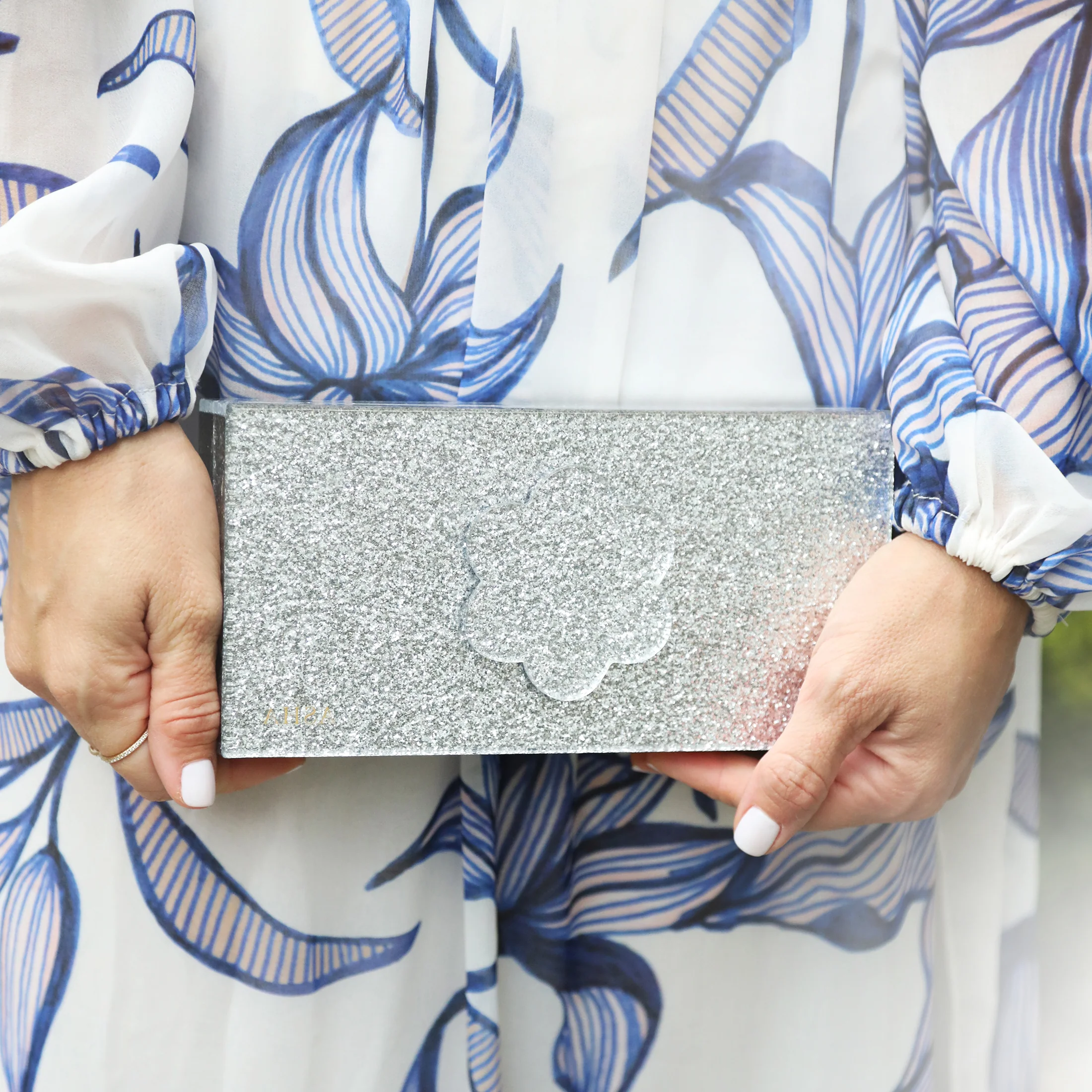 Silver Sparkle Flower Clutch - Image 3