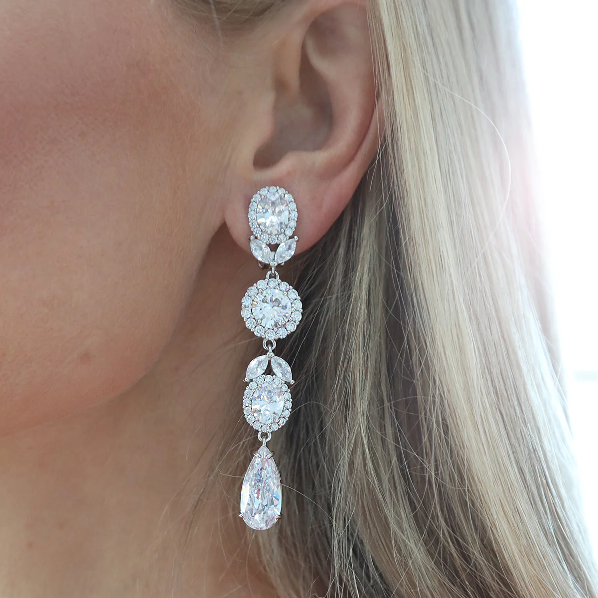 Wallis Earring - Image 4